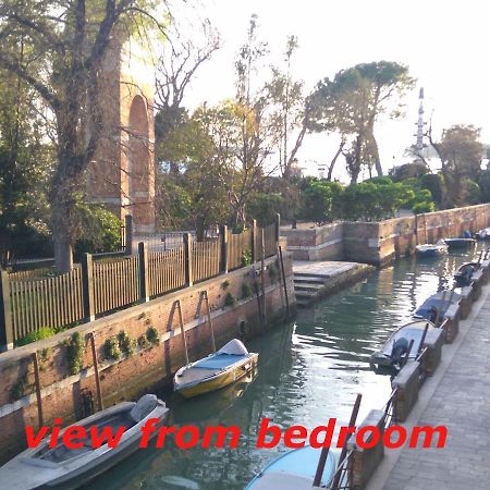 Susy Biennale Apartment - Canal View And Garden ヴェネツィア エクステリア 写真