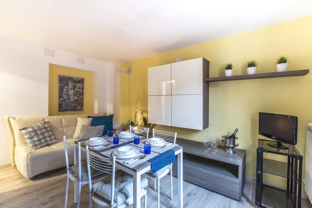 Susy Biennale Apartment - Canal View And Garden ヴェネツィア エクステリア 写真