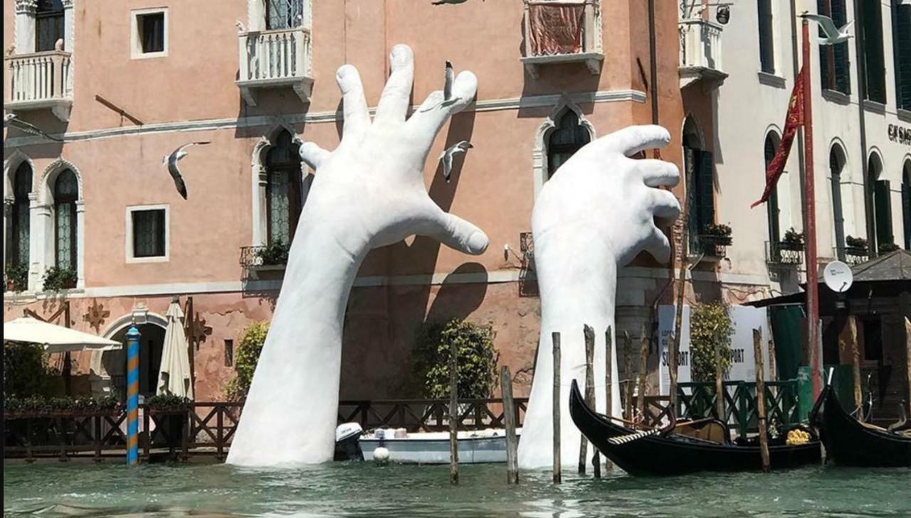 Susy Biennale Apartment - Canal View And Garden ヴェネツィア エクステリア 写真